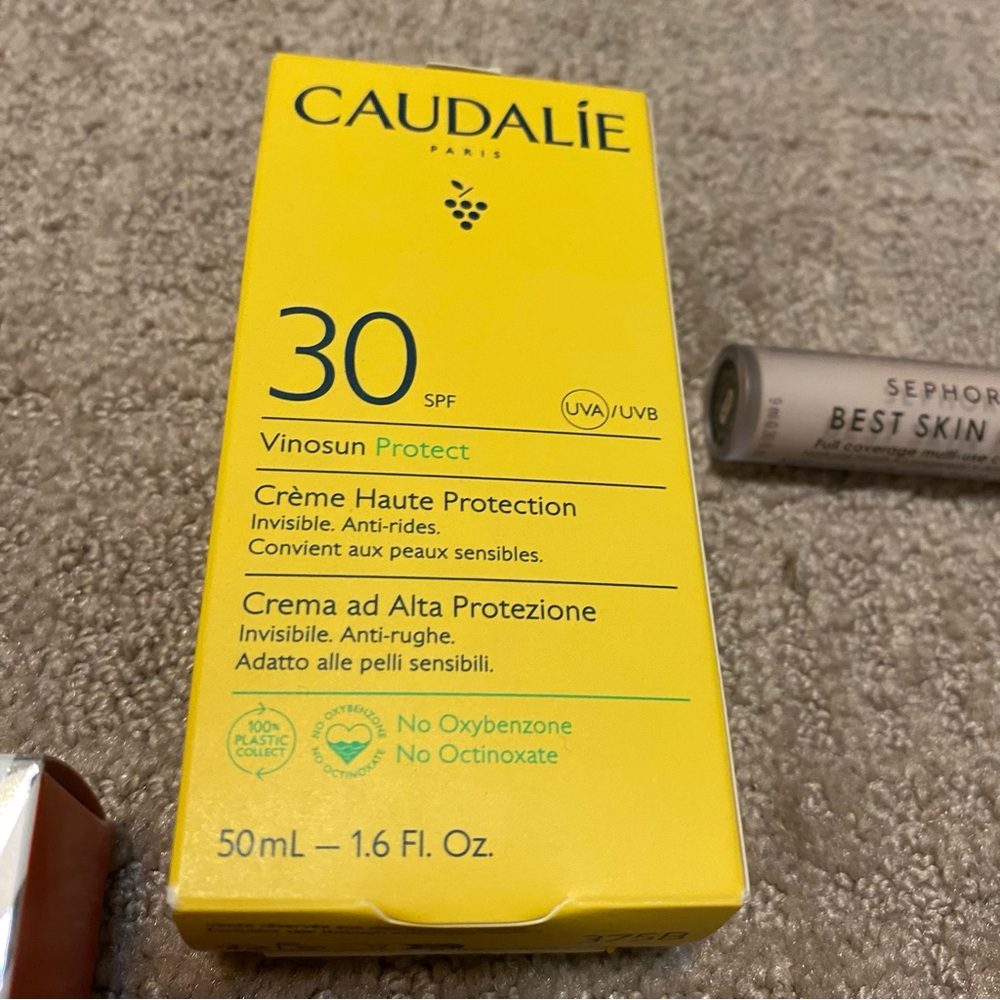 New ~ {Sephora} Beauty Bundle | Lipsticks, SPF, Face Mask, Concealer - Picture 12 of 15